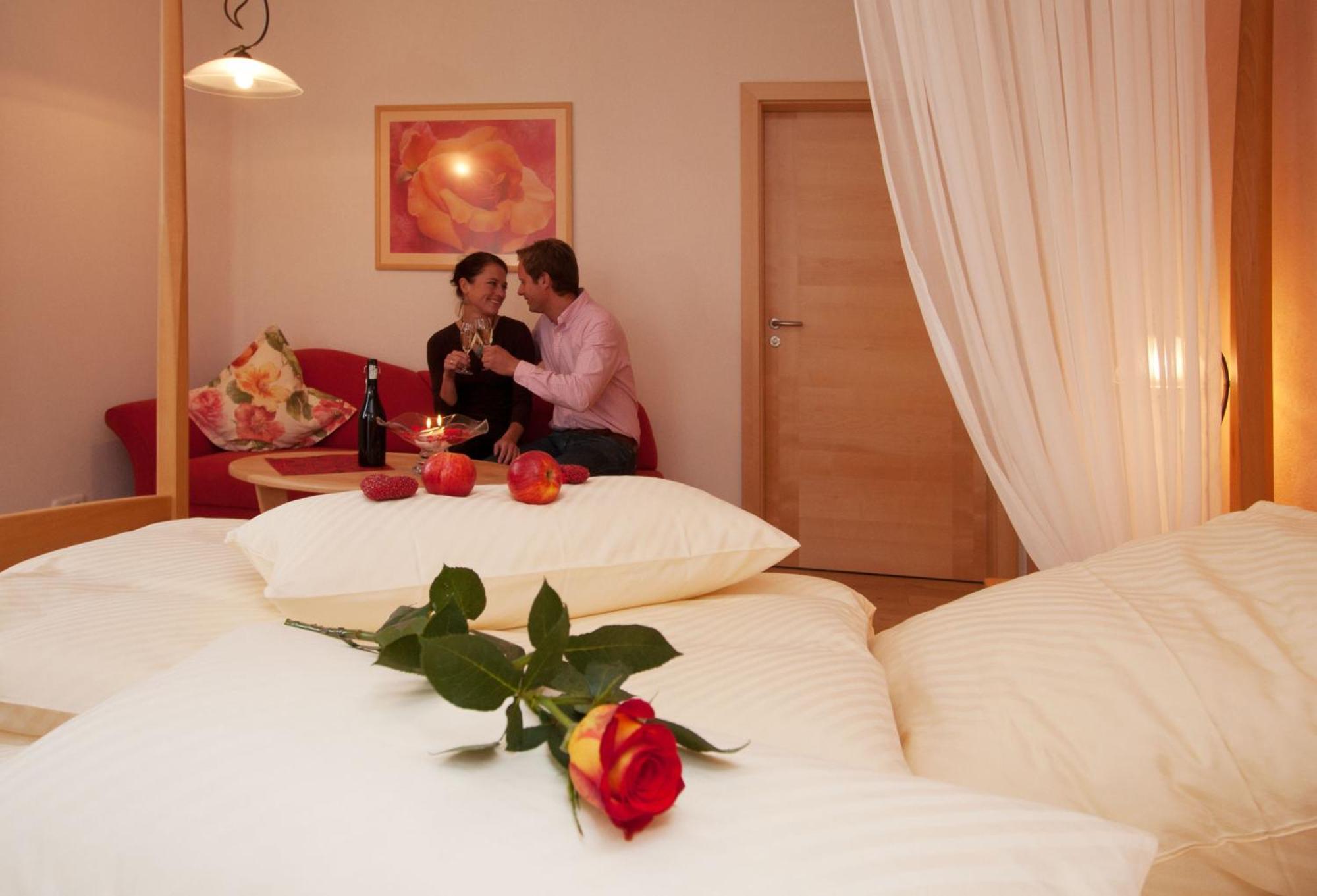 Naturhotel Goldene Zeit Georgenberg ภายนอก รูปภาพ